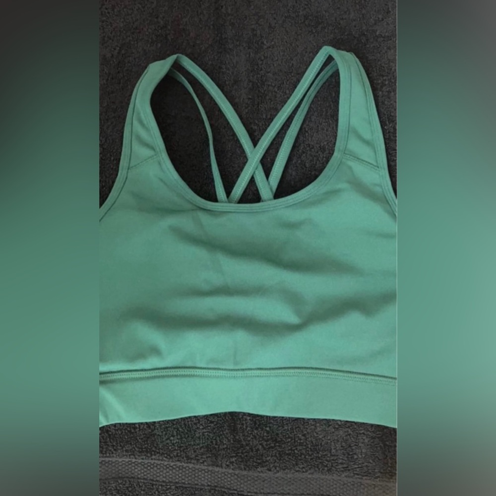 NWOT PopFit Green Sportsbra Small